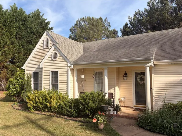 988 Levi Ln, Westminster, SC 29693