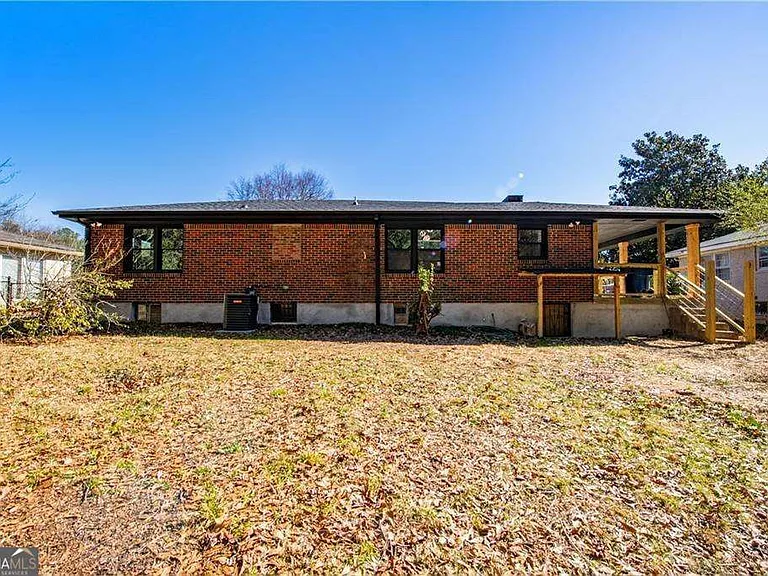 228 W Simon Ter NW — Photo 31