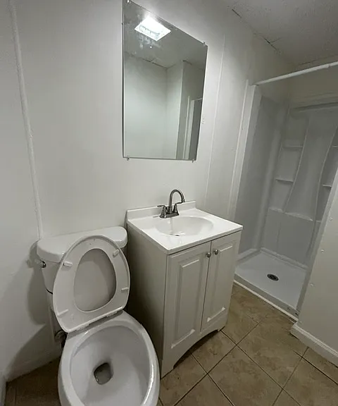 517 N Salina St #4 — Photo 11