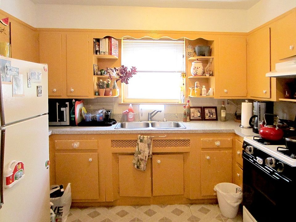 1st image of 3226 Ampere Ave #1