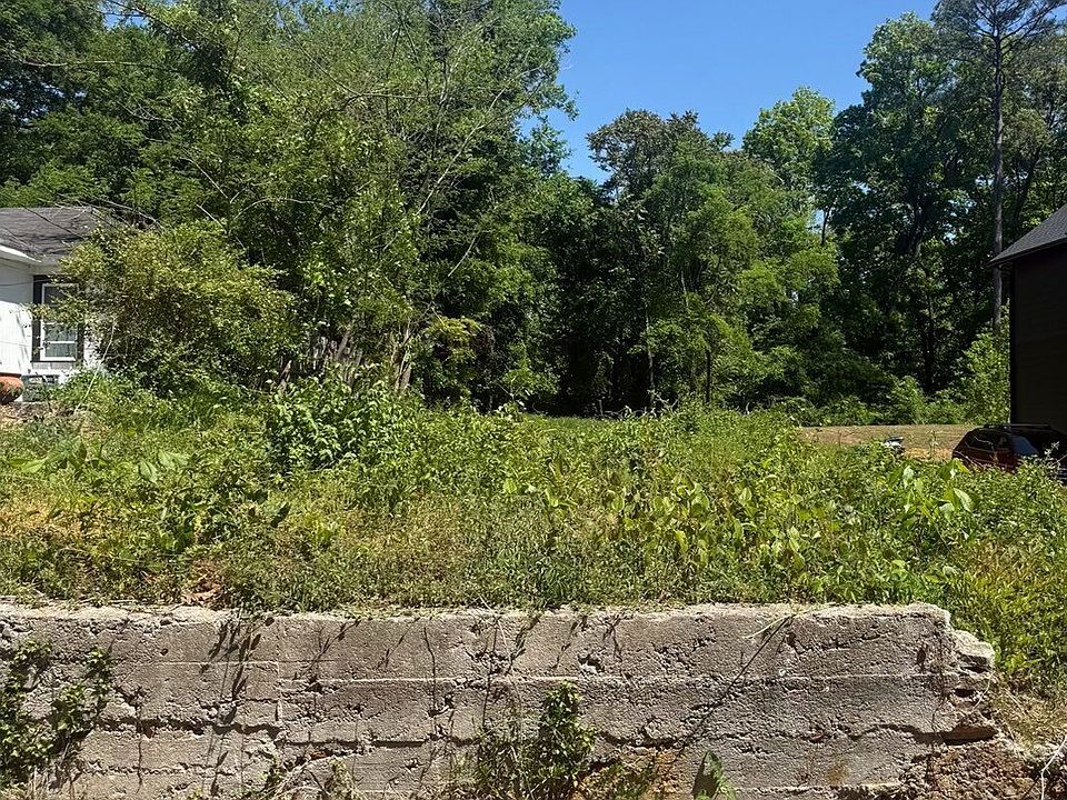 1st image of 2210 Meador Ave SE