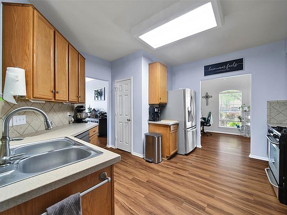 3rd image of 2327 Turnbury Elm Ct