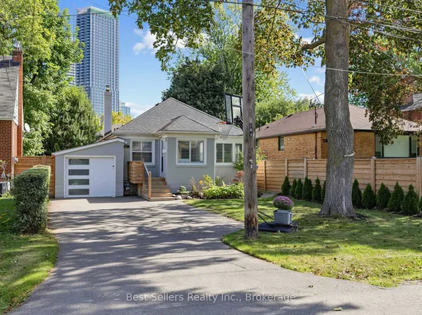 37 Wilmar Rd, Toronto, ON M9B 3R8