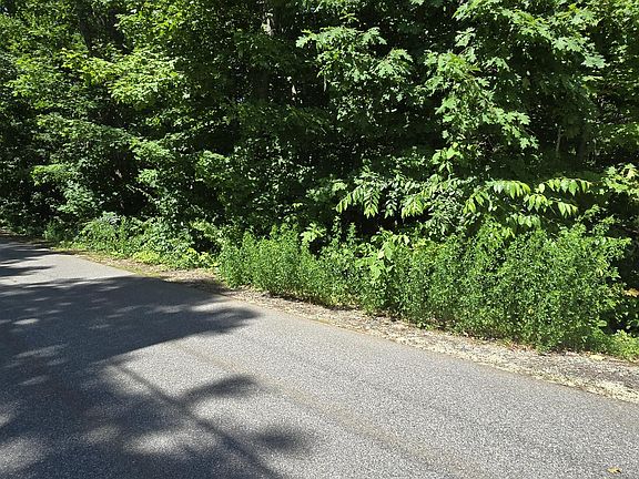 3rd image of 16 Wilson Road