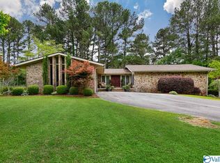 2213 Burningtree Dr SE, Decatur, AL 35603