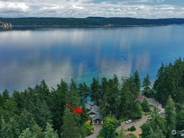 1292 Dines Point Road, Greenbank, WA 98253