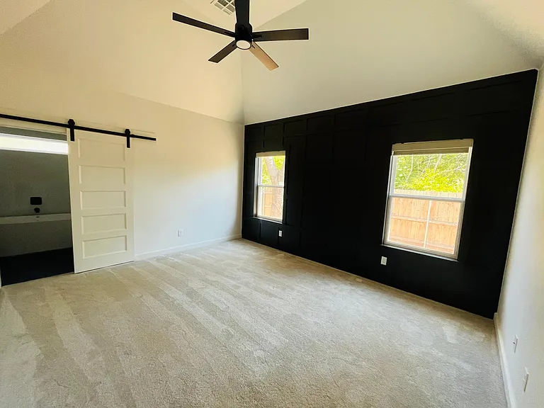 4108 N Indiana Ave — Photo 9