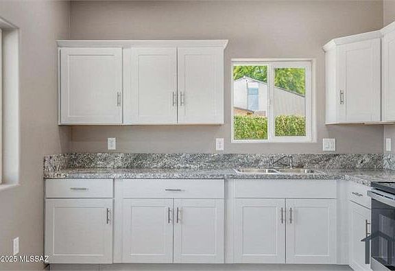 3rd image of 5978 S Stewart Blvd #2