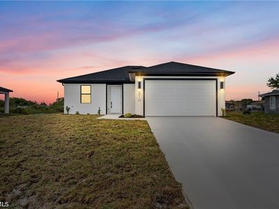 3207 74th St W, Lehigh Acres, FL, 33971