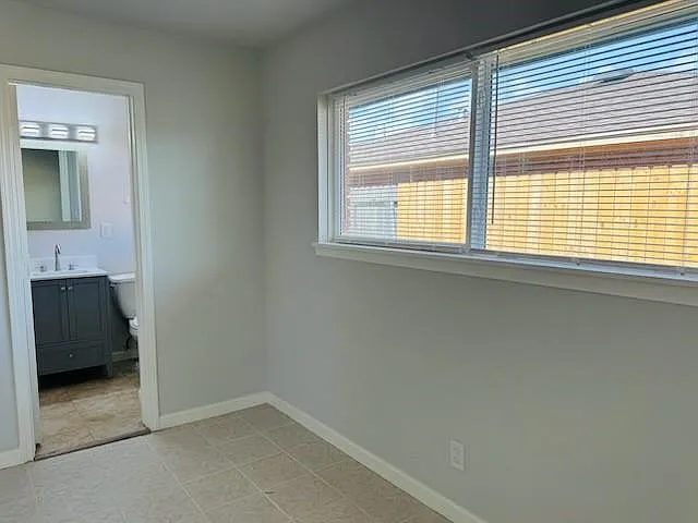 647 Regal St — Photo 7