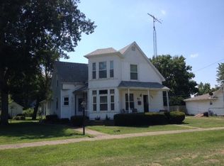 207 Park Pl, Rossville, IL