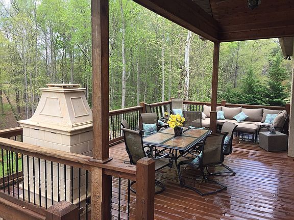 5th image of 311 Benford Dr