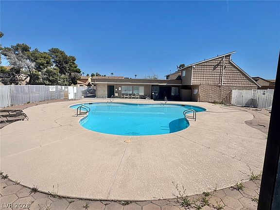 5th image of 5196 Golden Ln #K