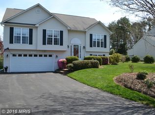 2414 Ruffin Dr, Fredericksburg, VA 22408