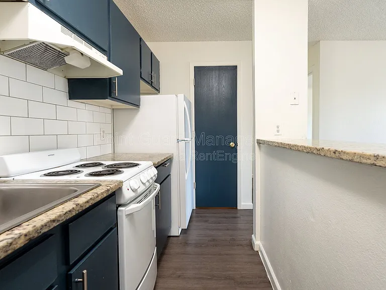 1226 S Longfellow St — Photo 22