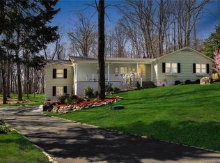 110 Riverbank Dr, Stamford, CT 06903