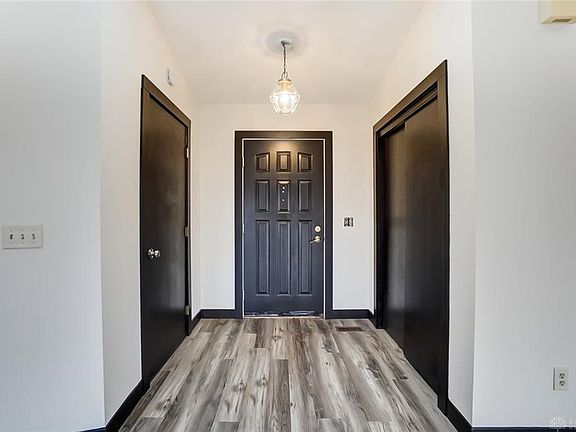 4th image of 8749 Cobblecreek Dr