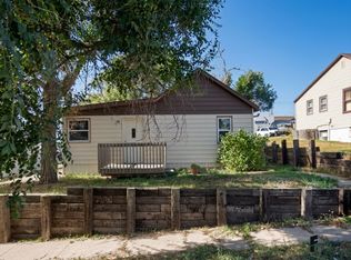 129 2nd St SW, Watford City, ND 58854