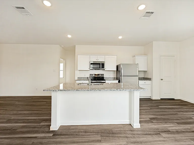 525 Cherry Ln — Photo 6