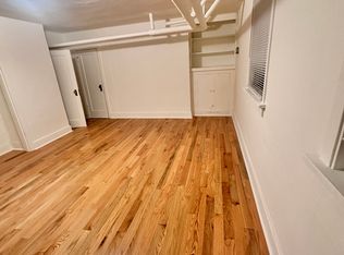 5808 15th Ave NE #4, Seattle, WA 98105
