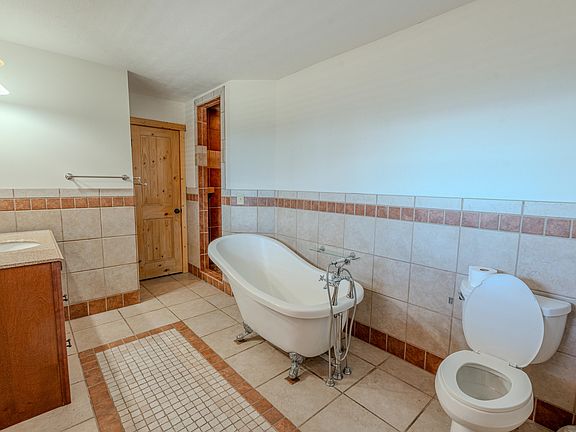 29th image of this home