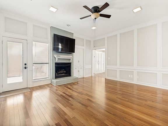3rd image of 177 Simmons Dr