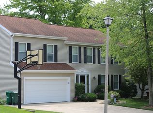 1677 Deer Run, Gurnee, IL 60031