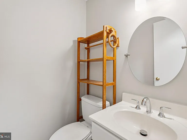 2917 Village Spring Ln — Photo 3