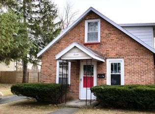 7 Laing St, Colonie, NY