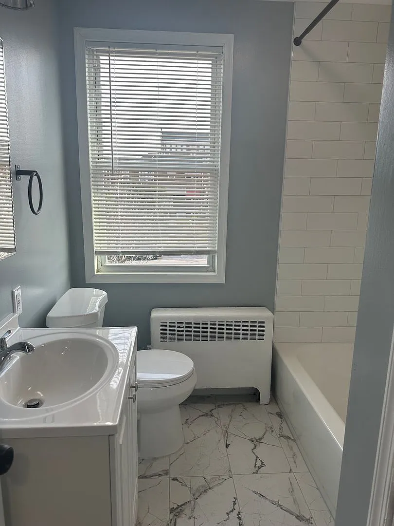 2706 E Federal Street — Photo 3