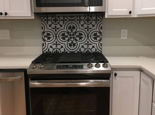 2634 39th St NW #3, Washington, DC 20007