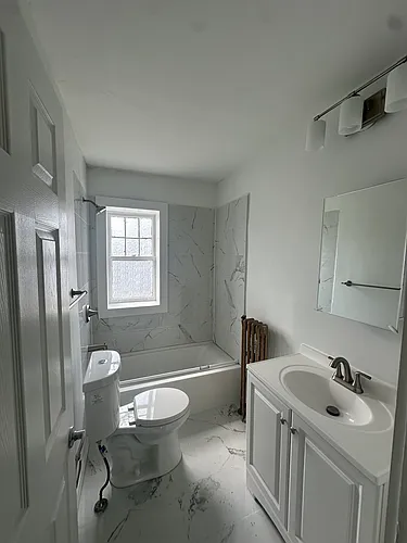 856 Amherst St #8 Photo 1