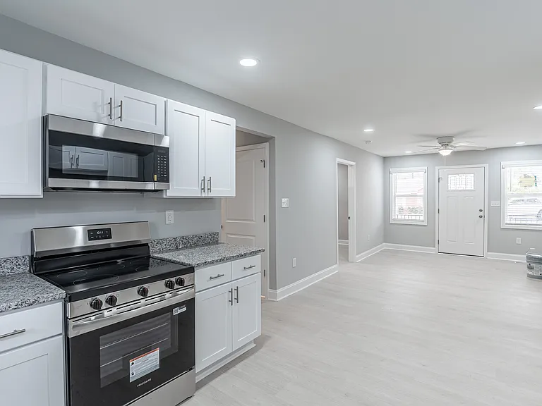 3250 Bagnal Dr — Photo 9