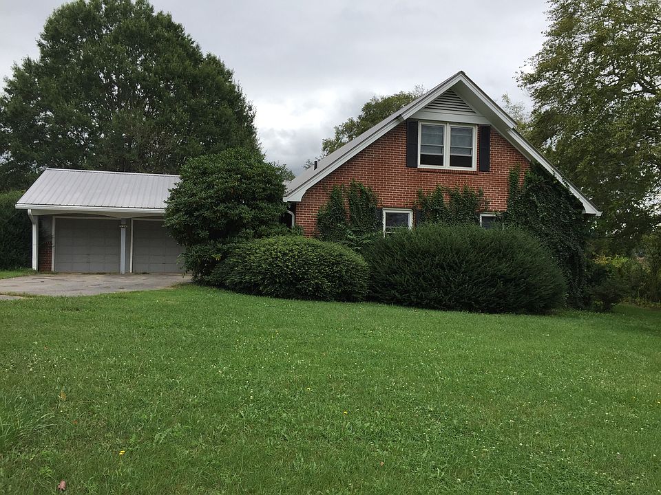 1st image of 526 Bailey St