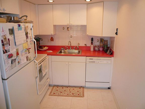 2nd image of 600 Village Green Ct APT 207