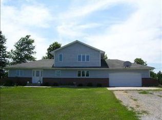 7447 SW Burlingame Rd, Wakarusa, KS 66546