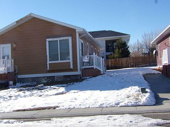 2nd image of 606 Dickinson Ave