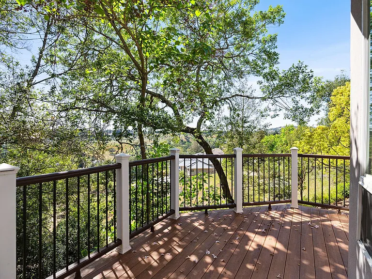 3680 Crown Hill Dr — Photo 17