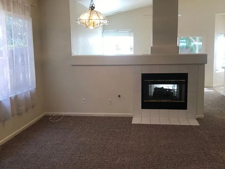3008 Mallorca Ln — Photo 5