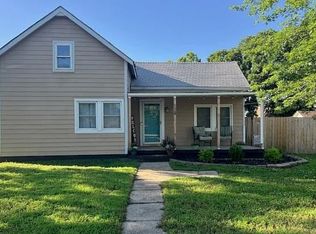 128 W 3rd Ave, Cheney, KS 67025