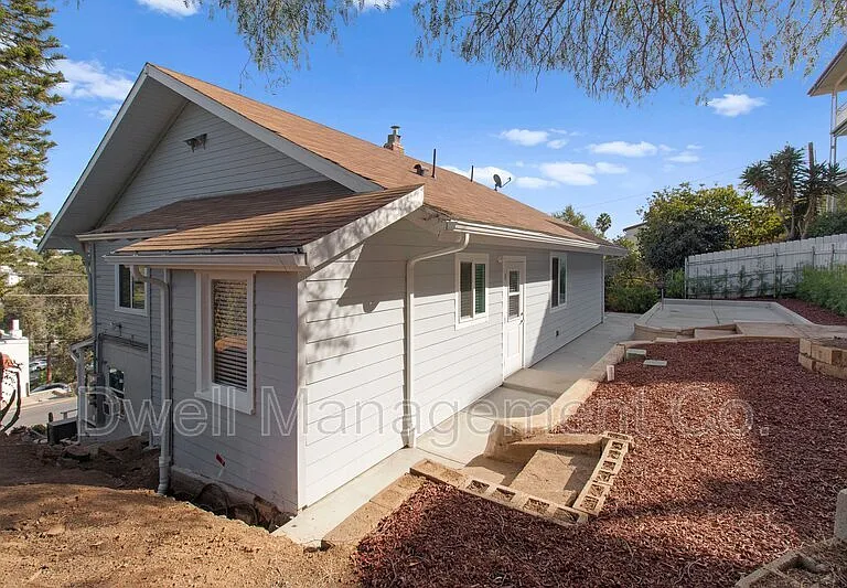 8073 Lemon Ave — Photo 28