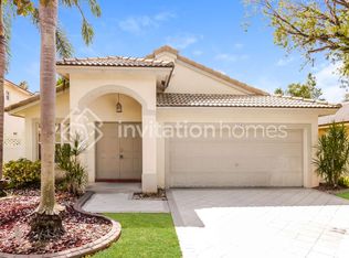406 SW 206th Ave, Hollywood, FL 33029