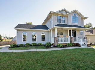 702 Marshall Ct N, Prairie City, IA 50228