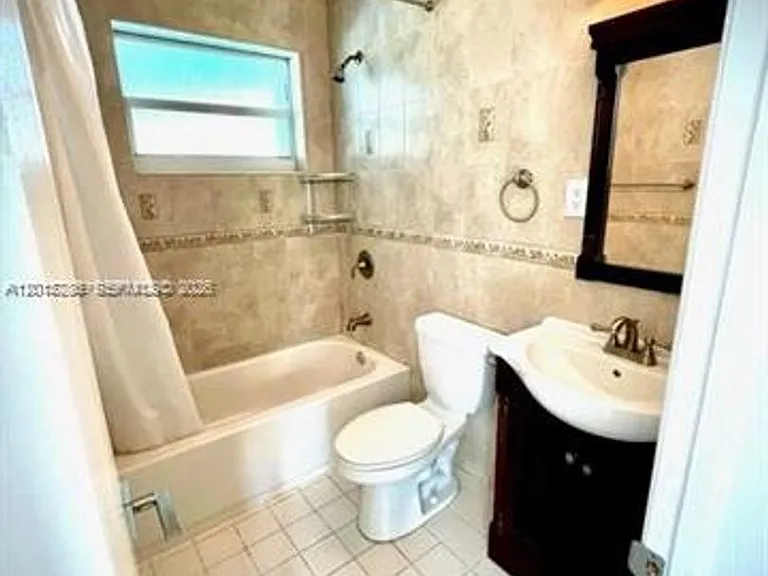 7425 SW 118th St — Photo 16