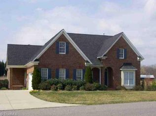 931 Maple Crk, Colfax, NC 27235