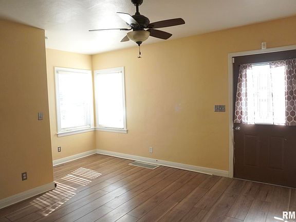 4th image of 3118 McKinley Ave