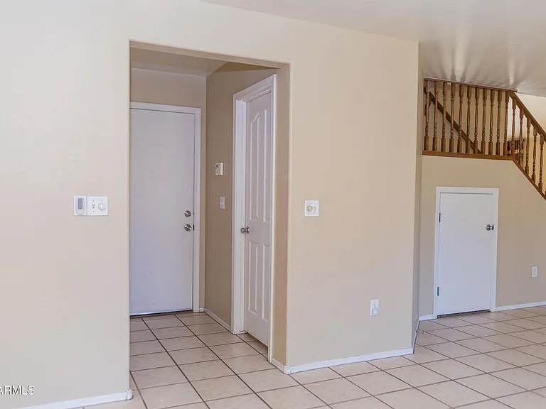 720 W Hancock Ave — Photo 16