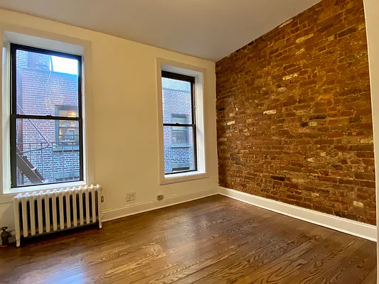 Rented by Corcoran | media 35