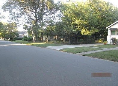 4th image of 610 S Grand Ave