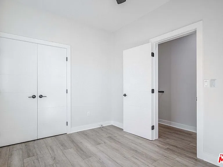 624 W 83rd St #1/2 — Photo 5